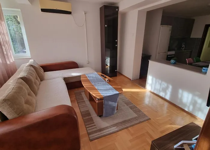 Apartment Chalovski