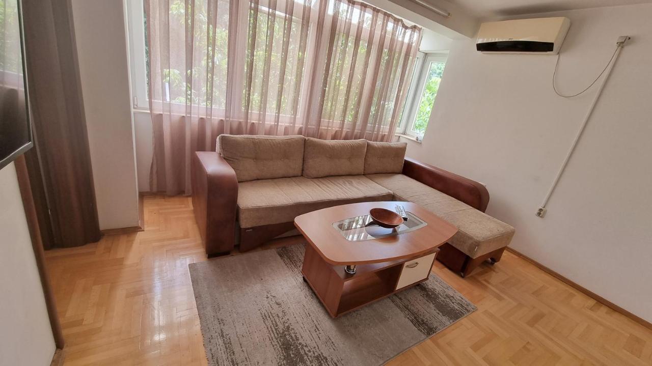 Appartement Chalovski *